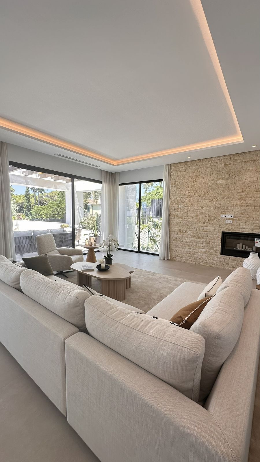 5 Bedroom Villa for Sale in Marbella — 5
