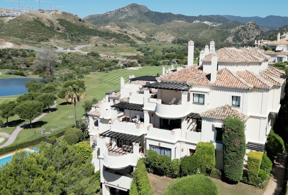 2 Bedroom Apartment for Sale in Benahavís