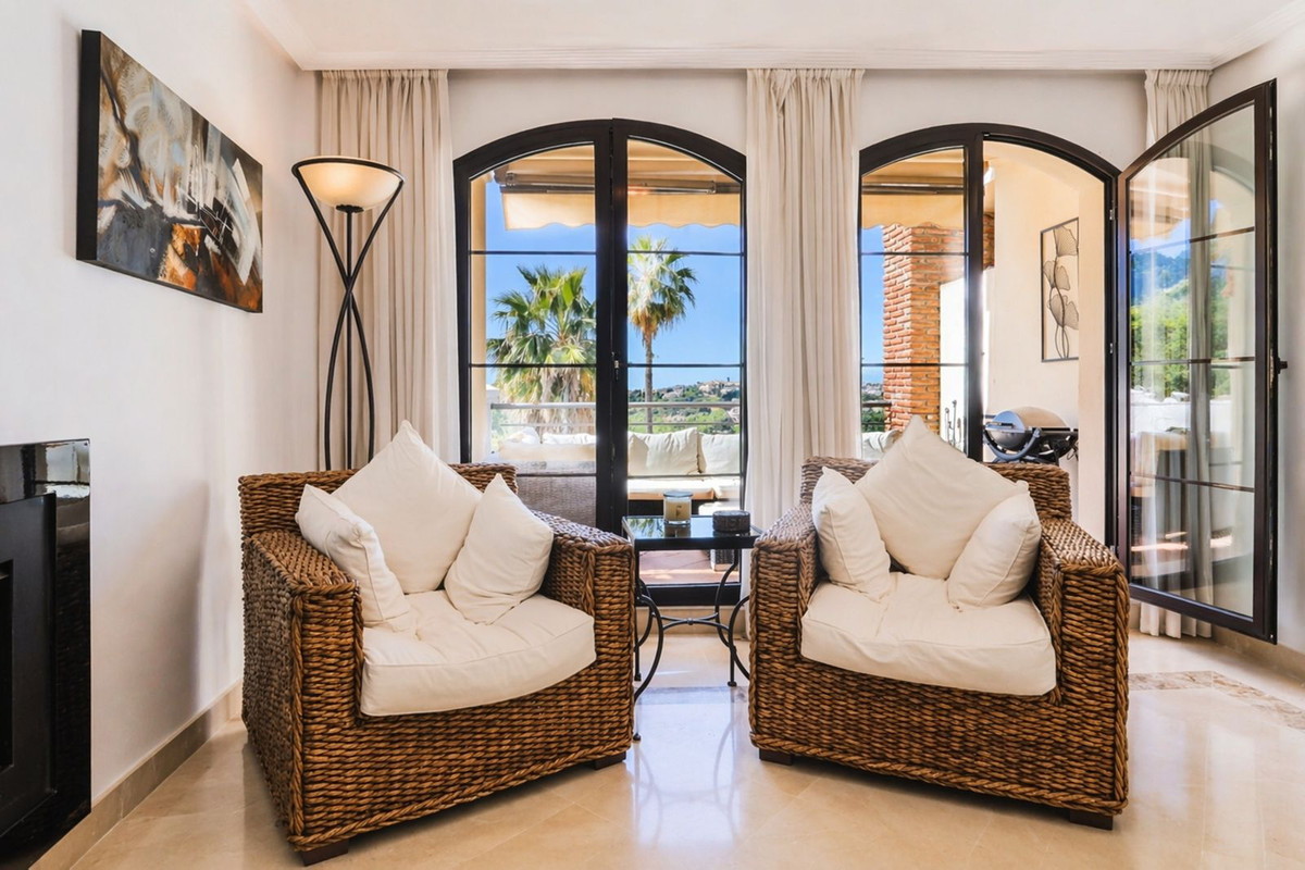 3 Bedroom Apartment for Sale in Los Arqueros — 3