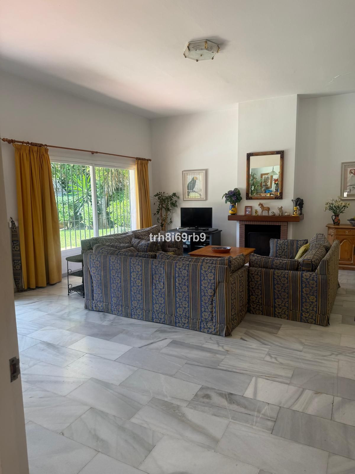 4 Bedroom Villa for Sale in Benamara — 4