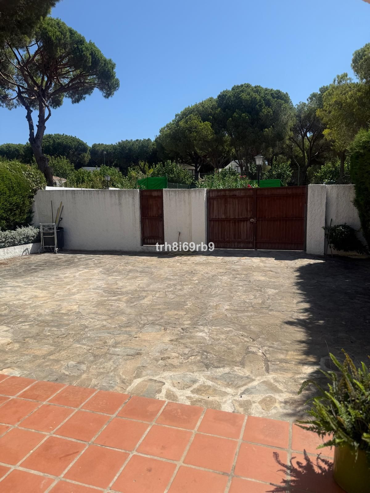 4 Bedroom Villa for Sale in Benamara — 9