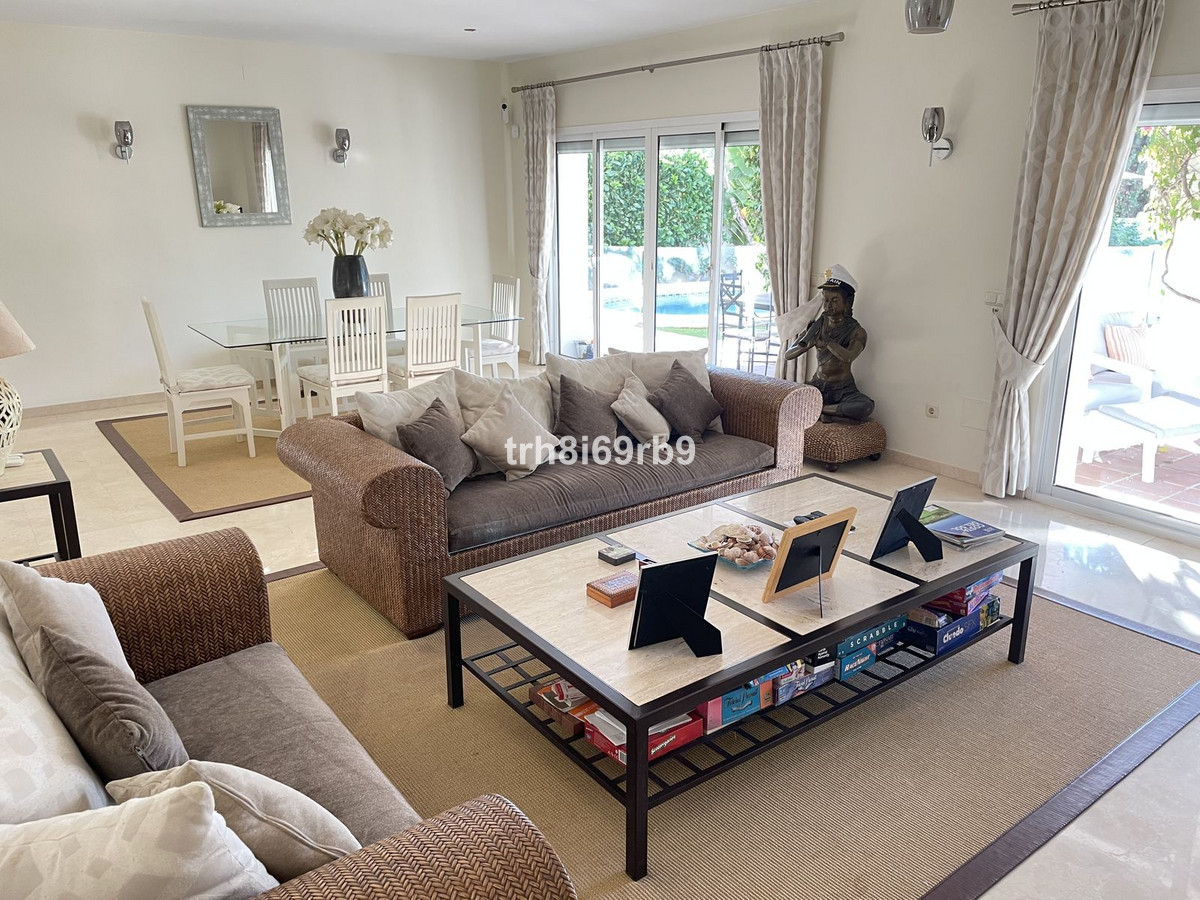 3 Bedroom Villa for Sale in New Golden Mile — 4