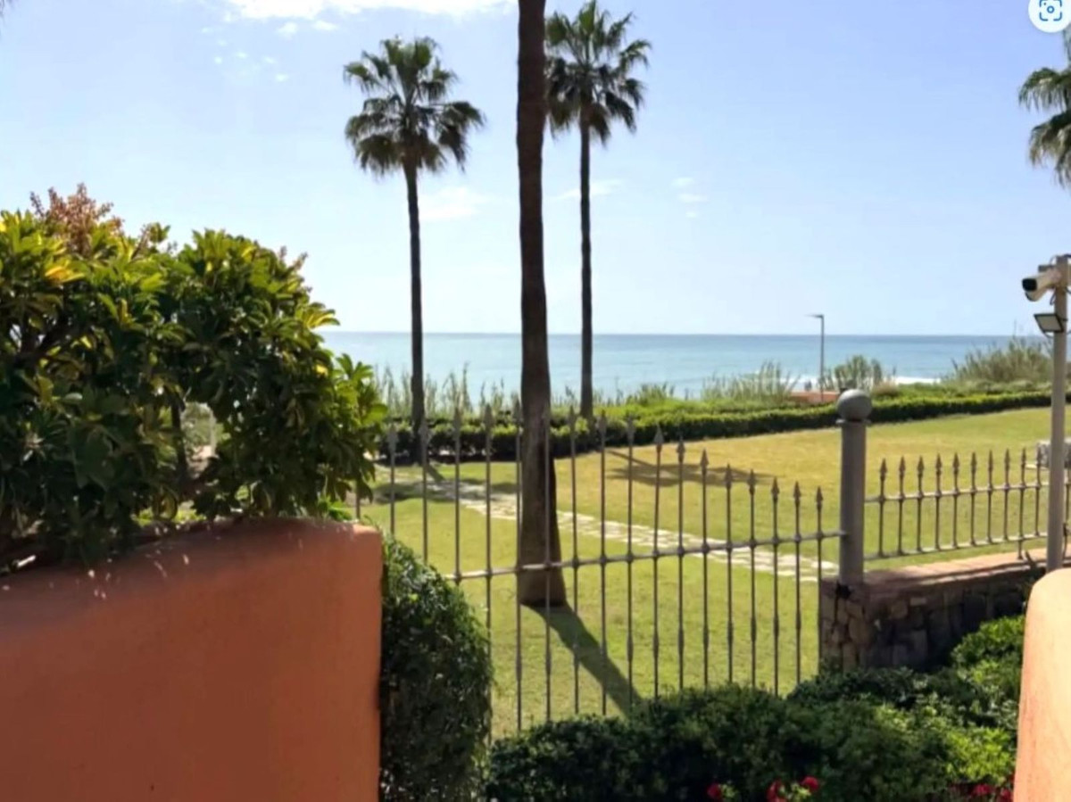 3 Bedroom Apartment for Sale in Estepona — 5