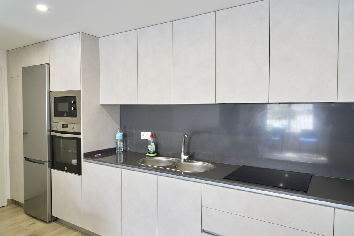 3 Bedroom Apartment for Sale in Estepona — 5