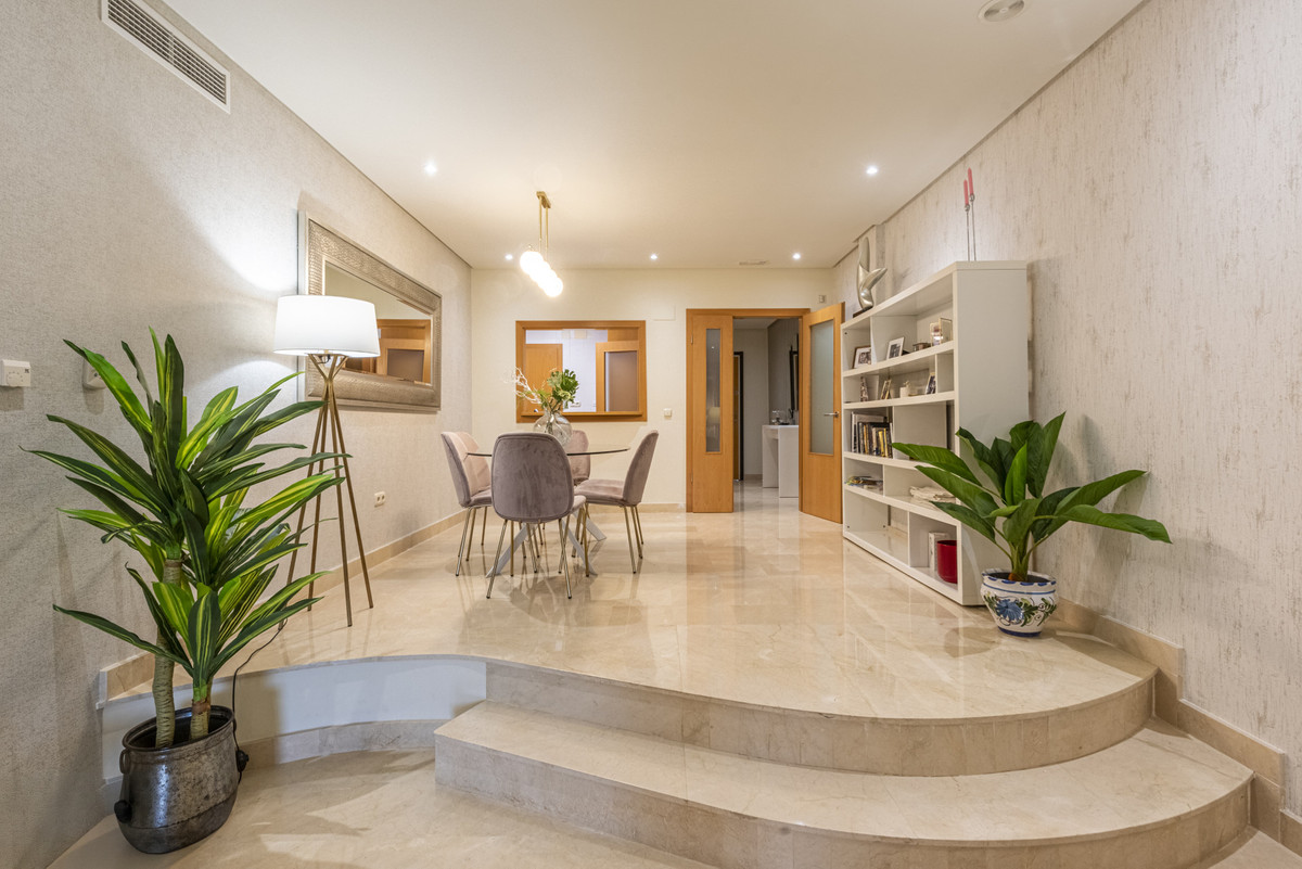 2 Bedroom Apartment for Sale in Puerto Banús