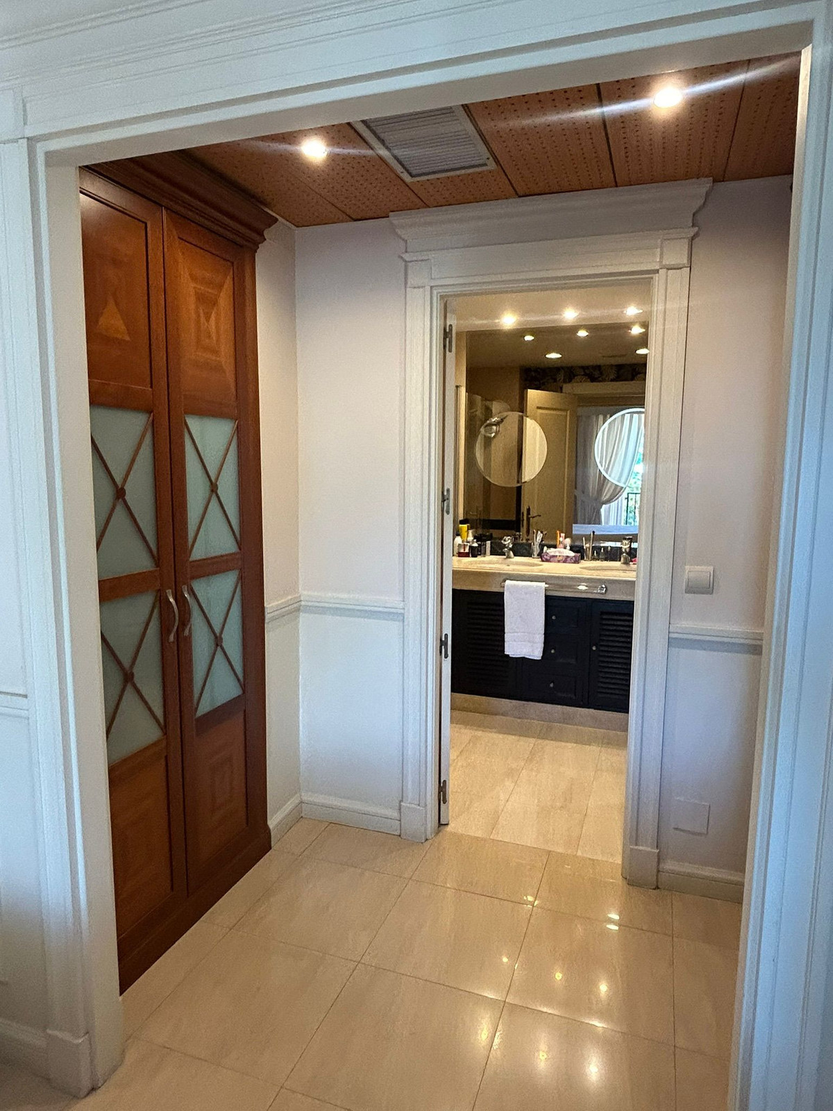 2 Bedroom Apartment for Sale in The Golden Mile — 7