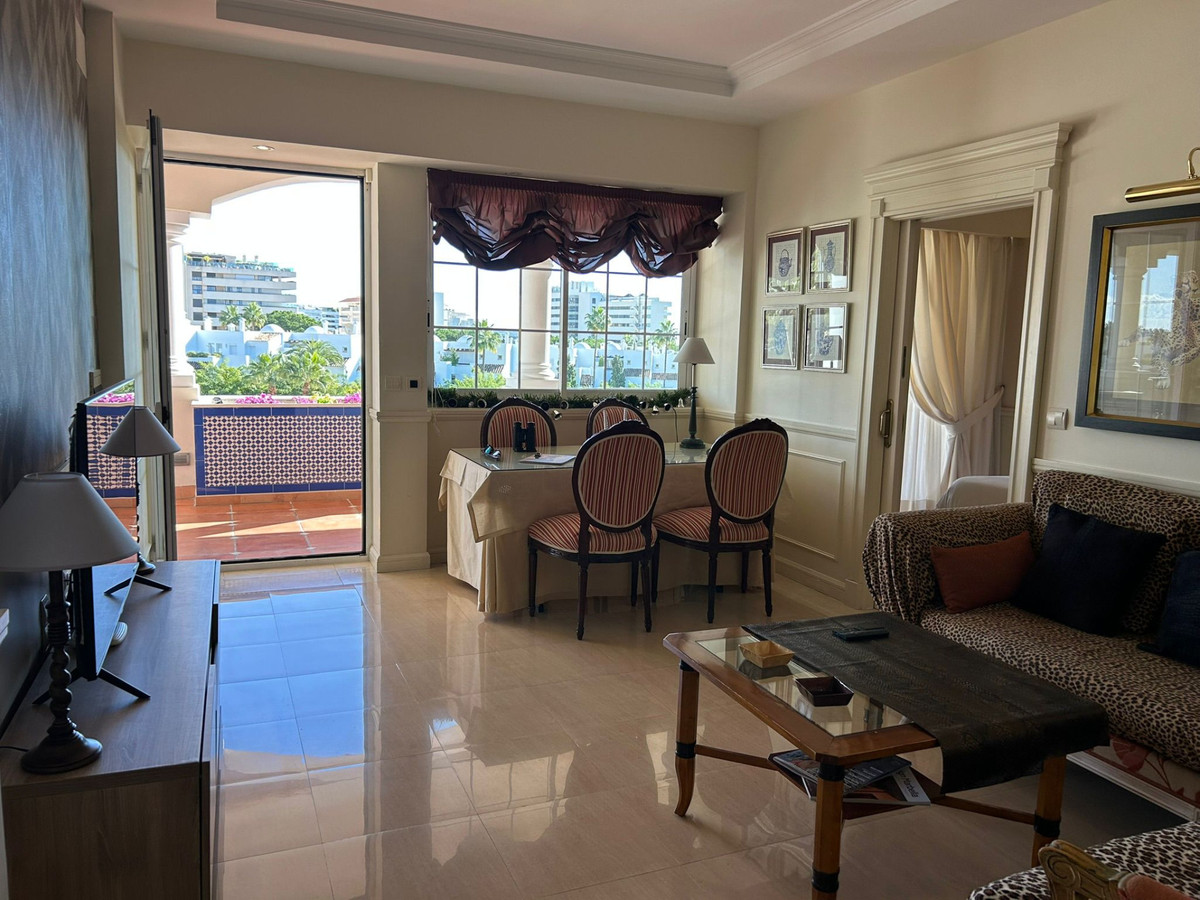 2 Bedroom Apartment for Sale in The Golden Mile — view 10