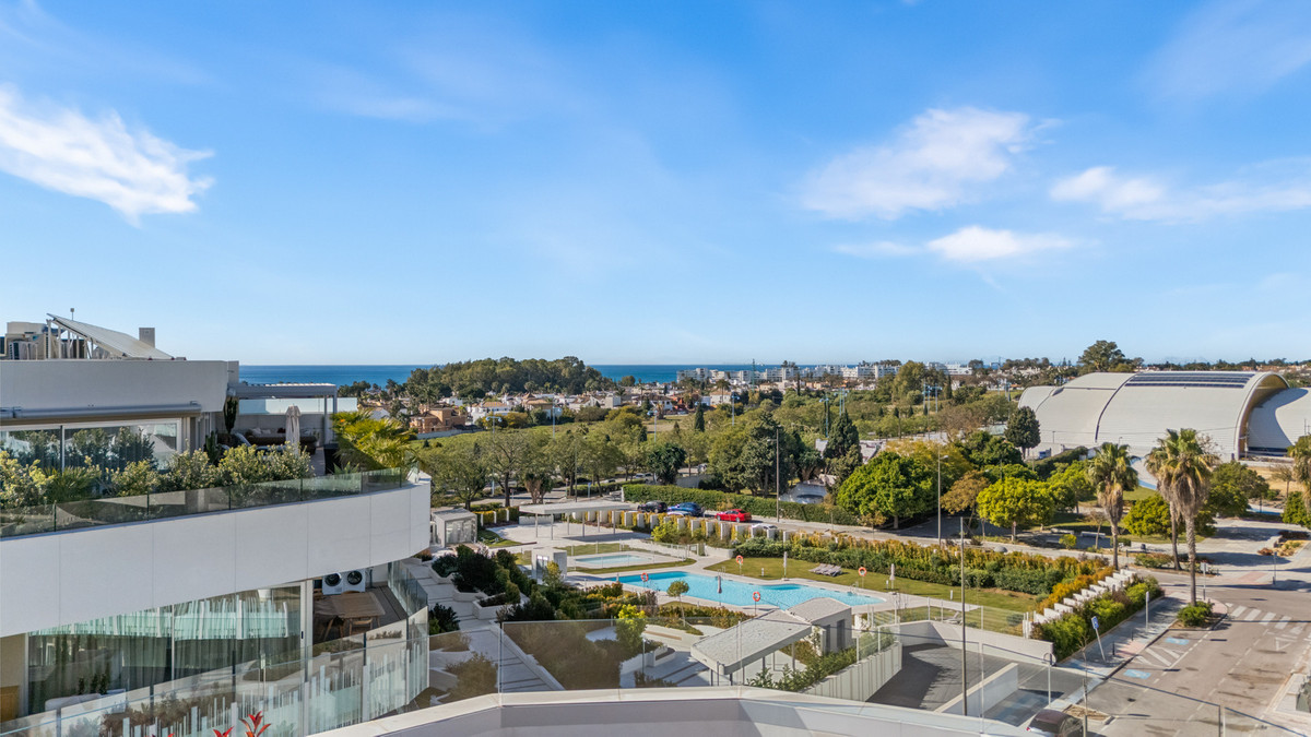 3 Bedroom Apartment for Sale in San Pedro de Alcántara — 2