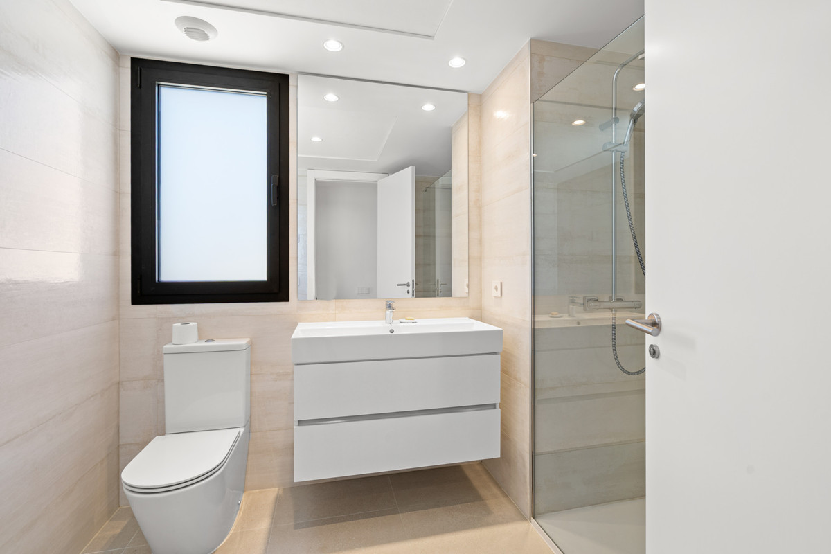 2 Bedroom Apartment for Sale in Selwo — 5