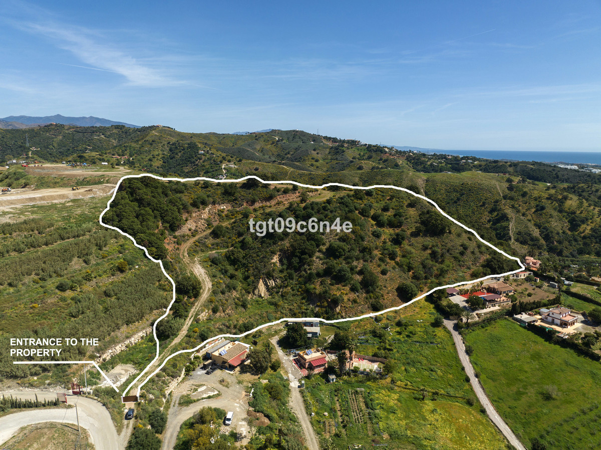 Plot for Sale in Estepona — 4