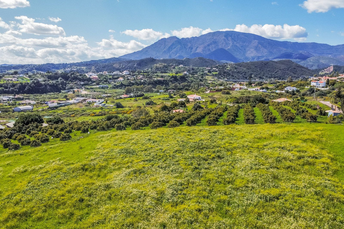 Plot for Sale in Estepona — 4