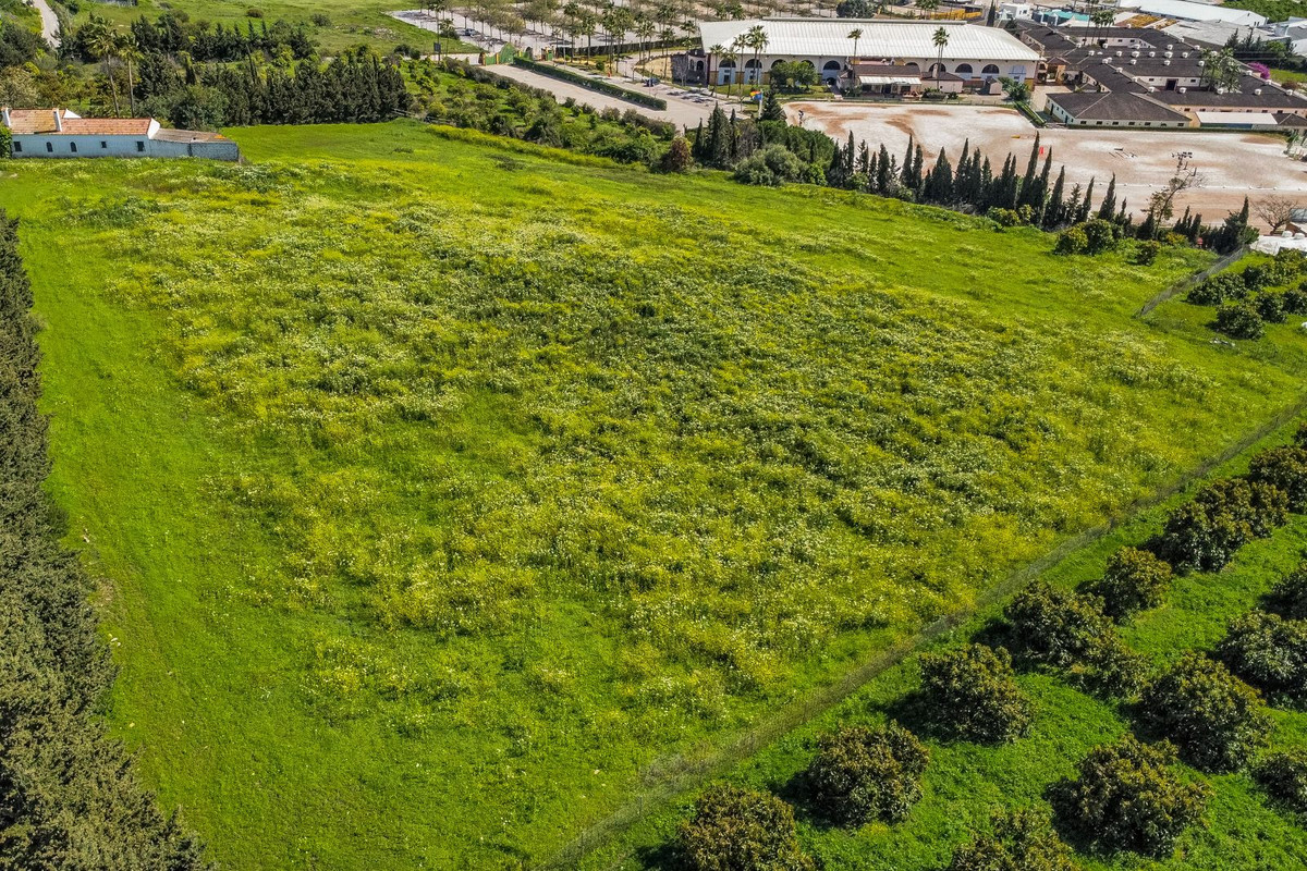 Plot for Sale in Estepona — 5