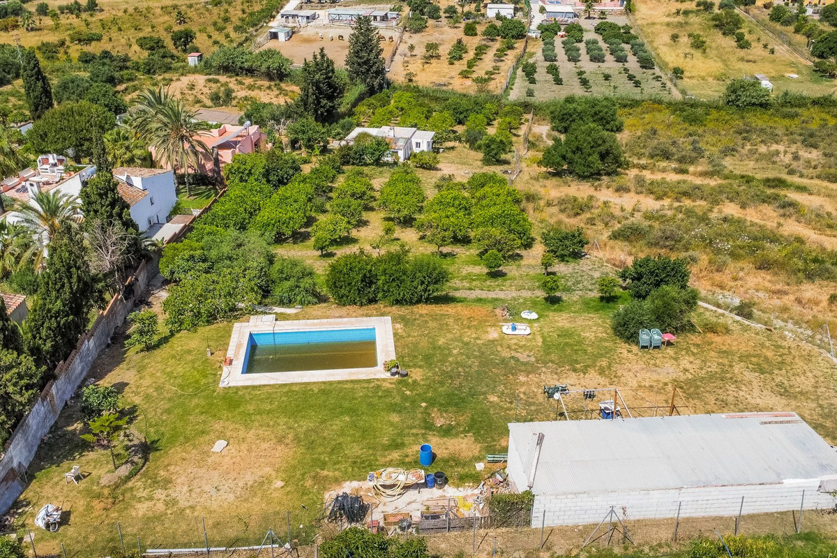 Plot for Sale in Estepona