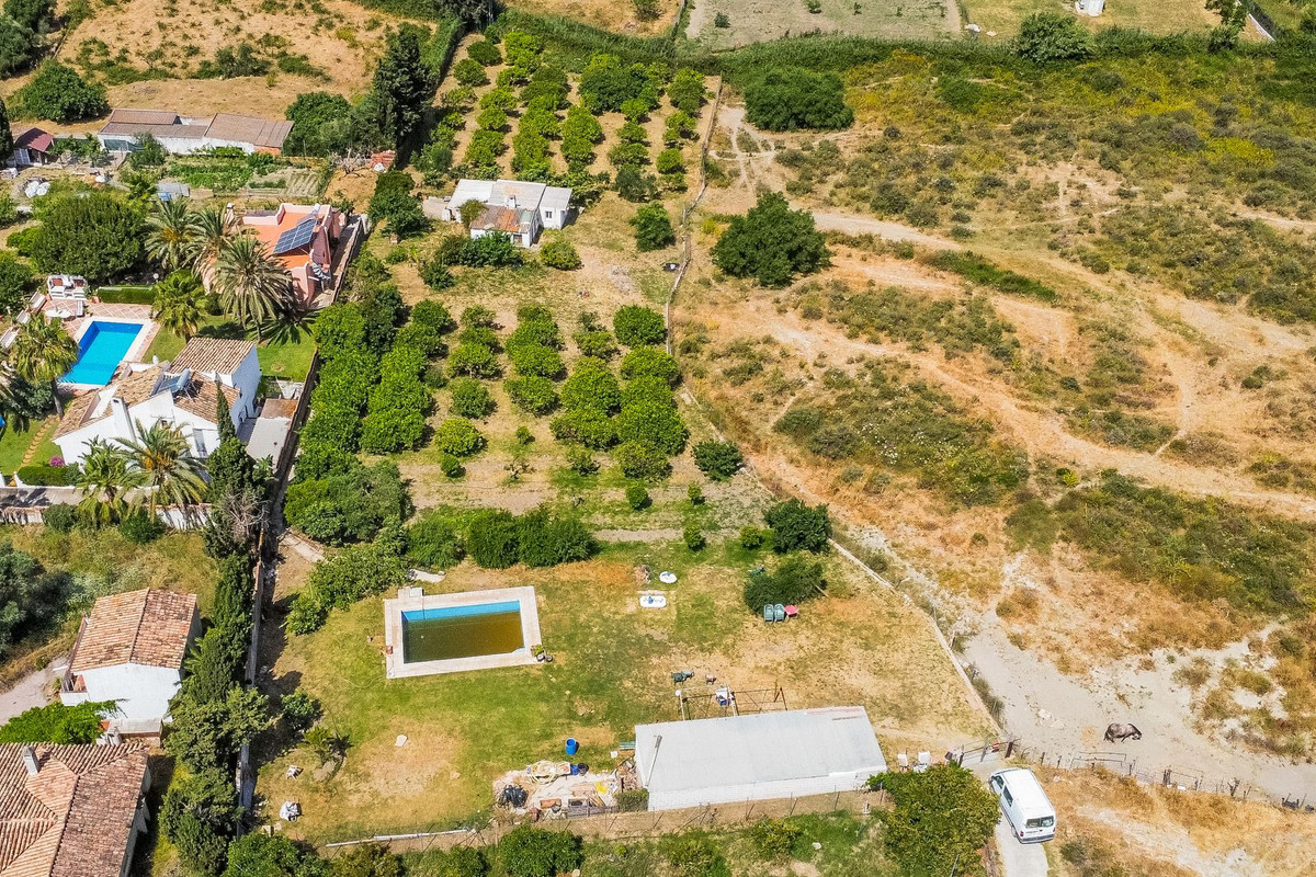 Plot for Sale in Estepona — 7