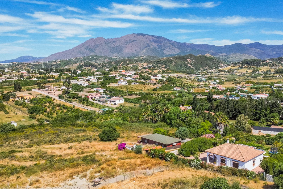 Plot for Sale in Estepona — 9