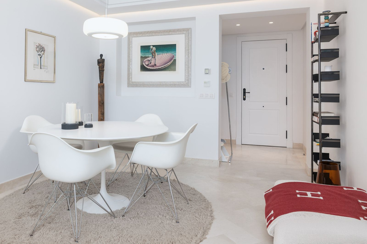 2 Bedroom Apartment for Sale in Nueva Andalucía — 5