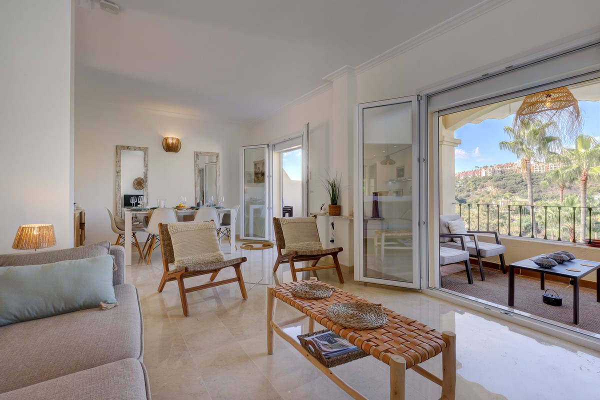 3 Bedroom Apartment for Sale in La Quinta — 2