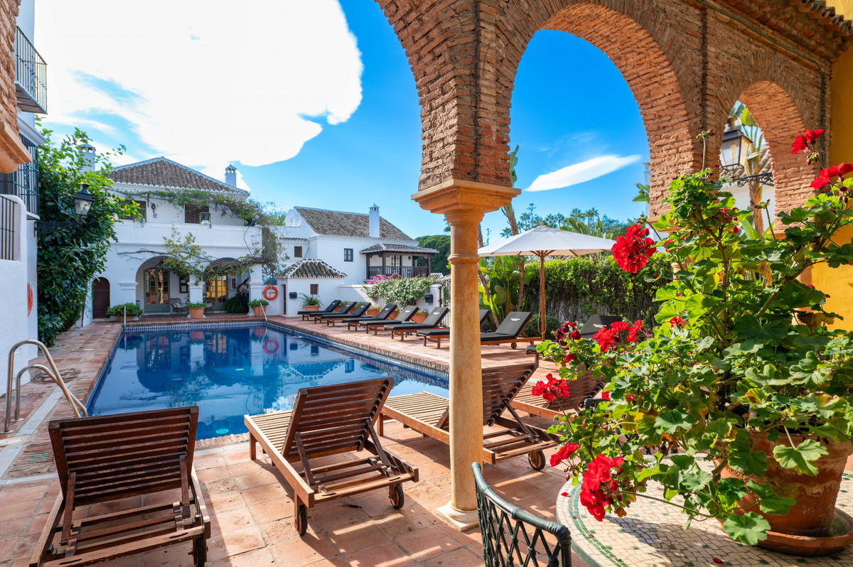 3 Bedroom Villa for Sale in The Golden Mile — 3