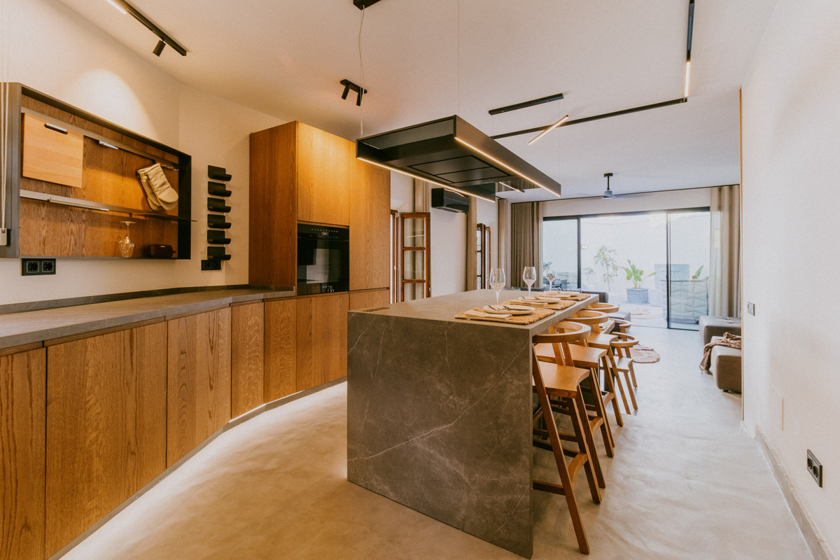 3 Bedroom Villa for Sale in The Golden Mile — 4