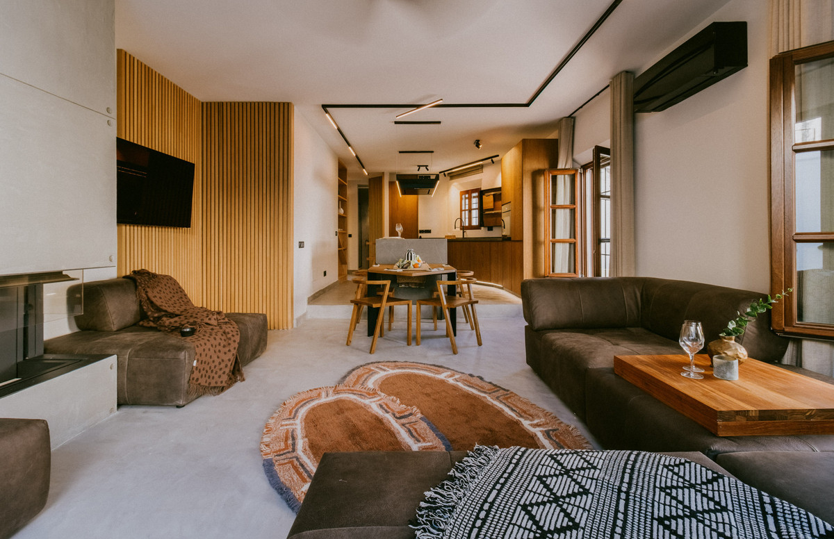 3 Bedroom Villa for Sale in The Golden Mile — 6