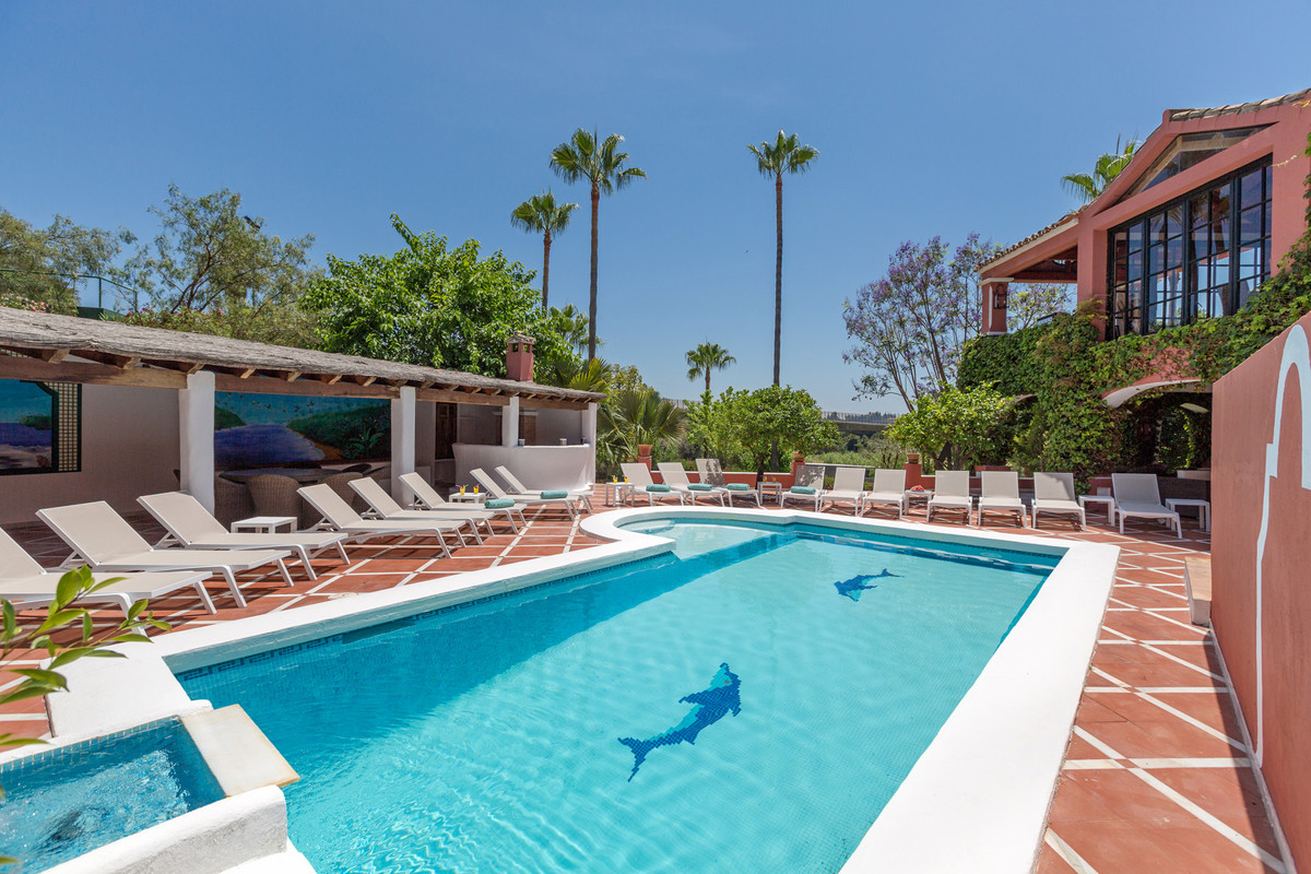12 Bedroom Villa for Sale in Benahavís — 6