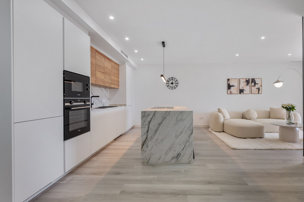 3 Bedroom Apartment for Sale in Nueva Andalucía — 8