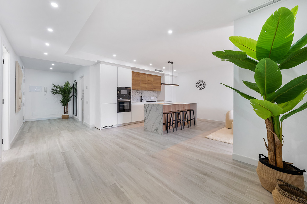 3 Bedroom Apartment for Sale in Nueva Andalucía — view 10
