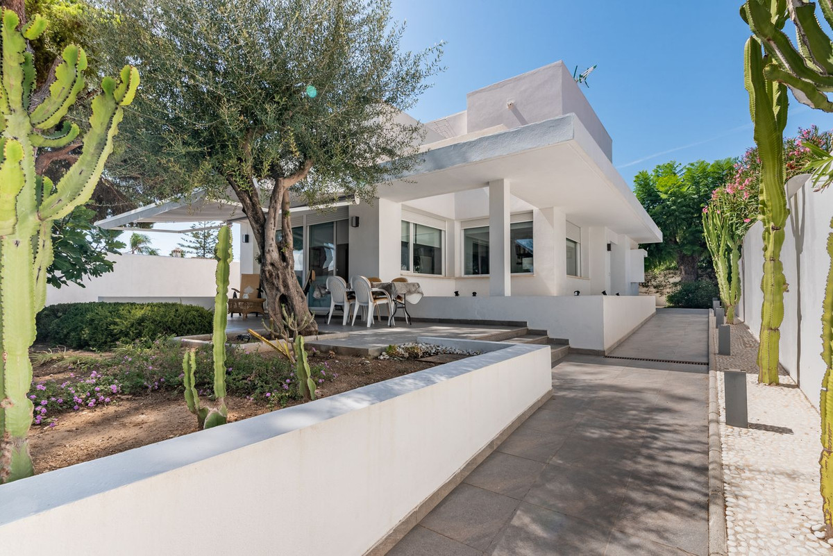 4 Bedroom Villa for Sale in Marbella