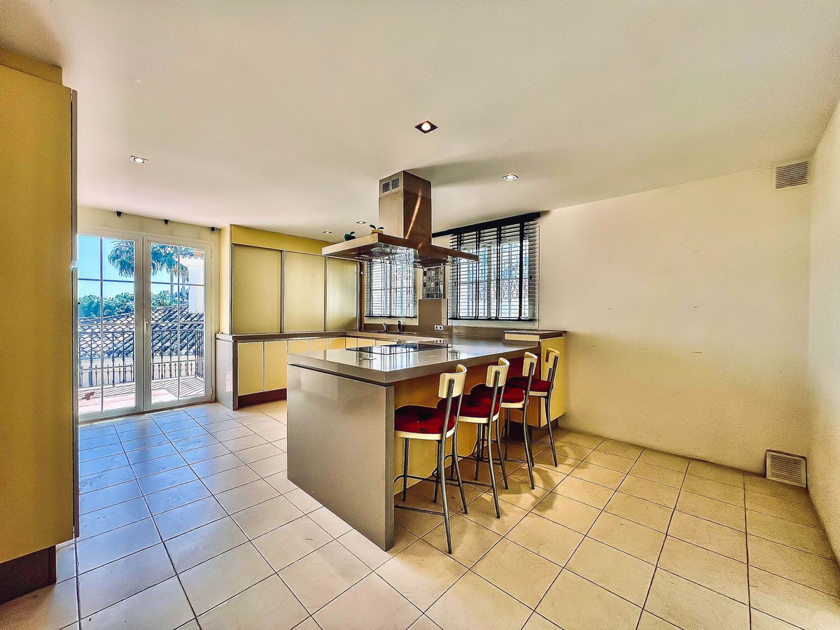 4 Bedroom Villa for Sale in La Quinta — 6