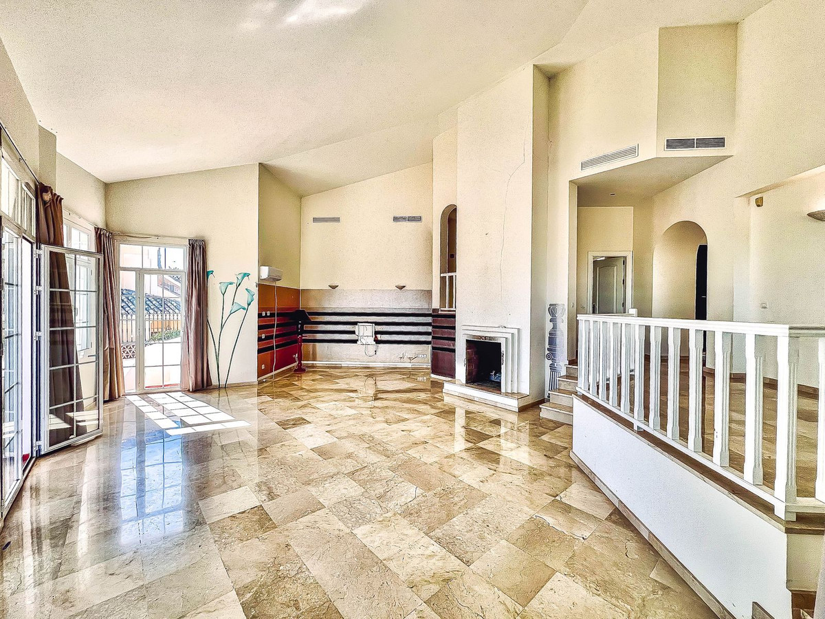 4 Bedroom Villa for Sale in La Quinta — 7