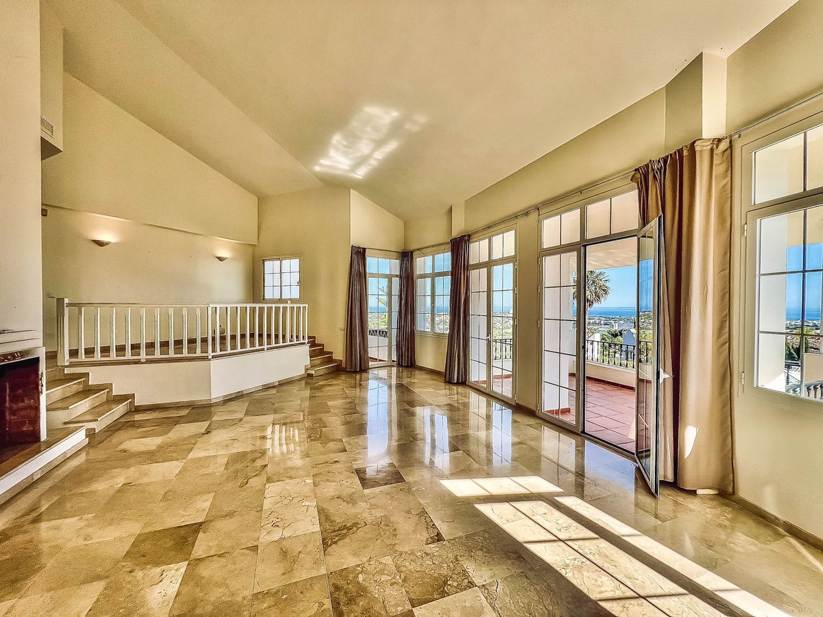 4 Bedroom Villa for Sale in La Quinta — 8
