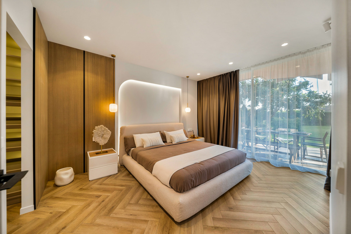 3 Bedroom Apartment for Sale in Nueva Andalucía — 3