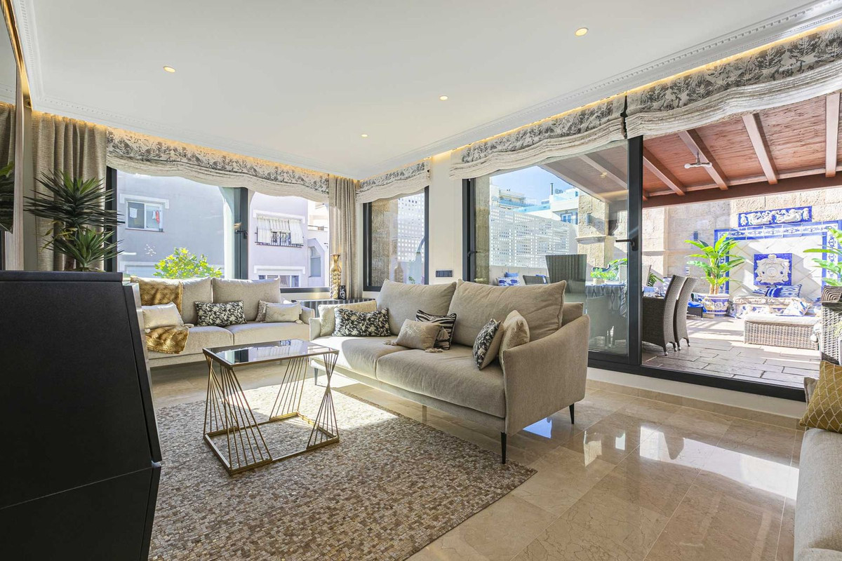 3 Bedroom Apartment for Sale in Marbella — 2