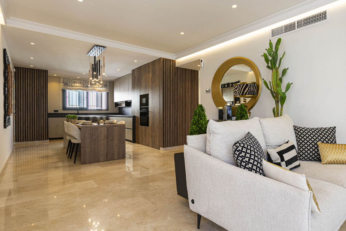 3 Bedroom Apartment for Sale in Marbella — 4