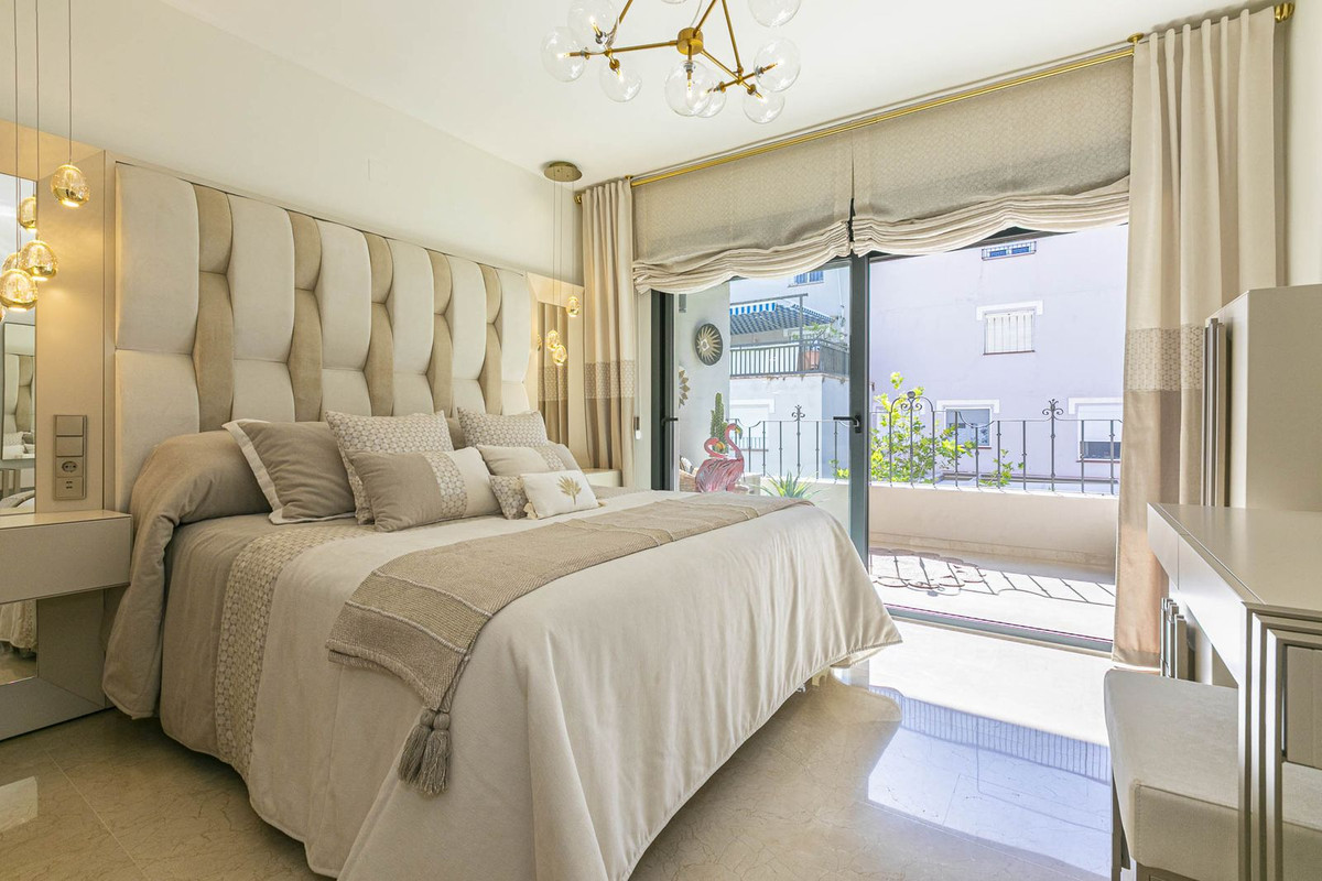3 Bedroom Apartment for Sale in Marbella — 8