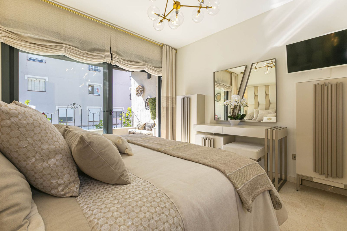3 Bedroom Apartment for Sale in Marbella — 9