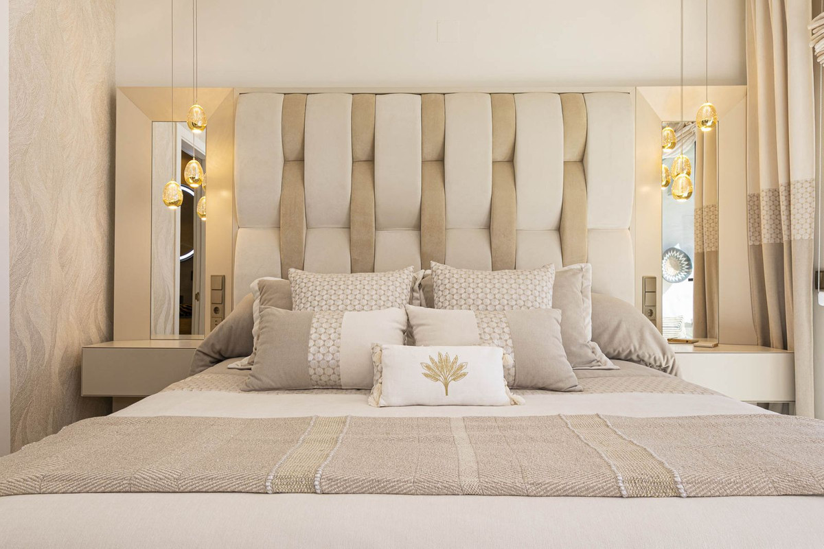 3 Bedroom Apartment for Sale in Marbella — view 10