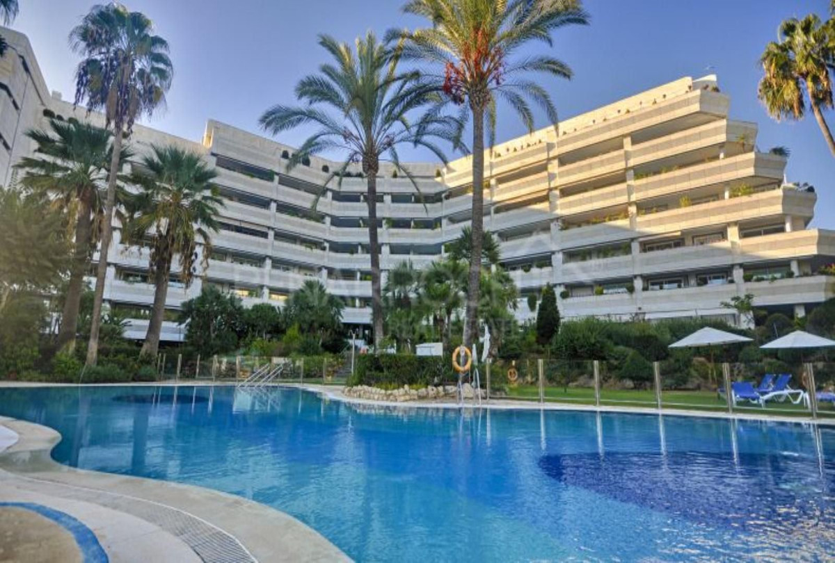 2 Bedroom Apartment for Sale in Marbella