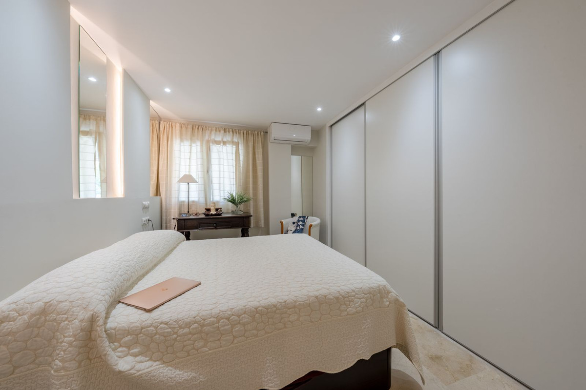 2 Bedroom Apartment for Sale in Marbella — 7