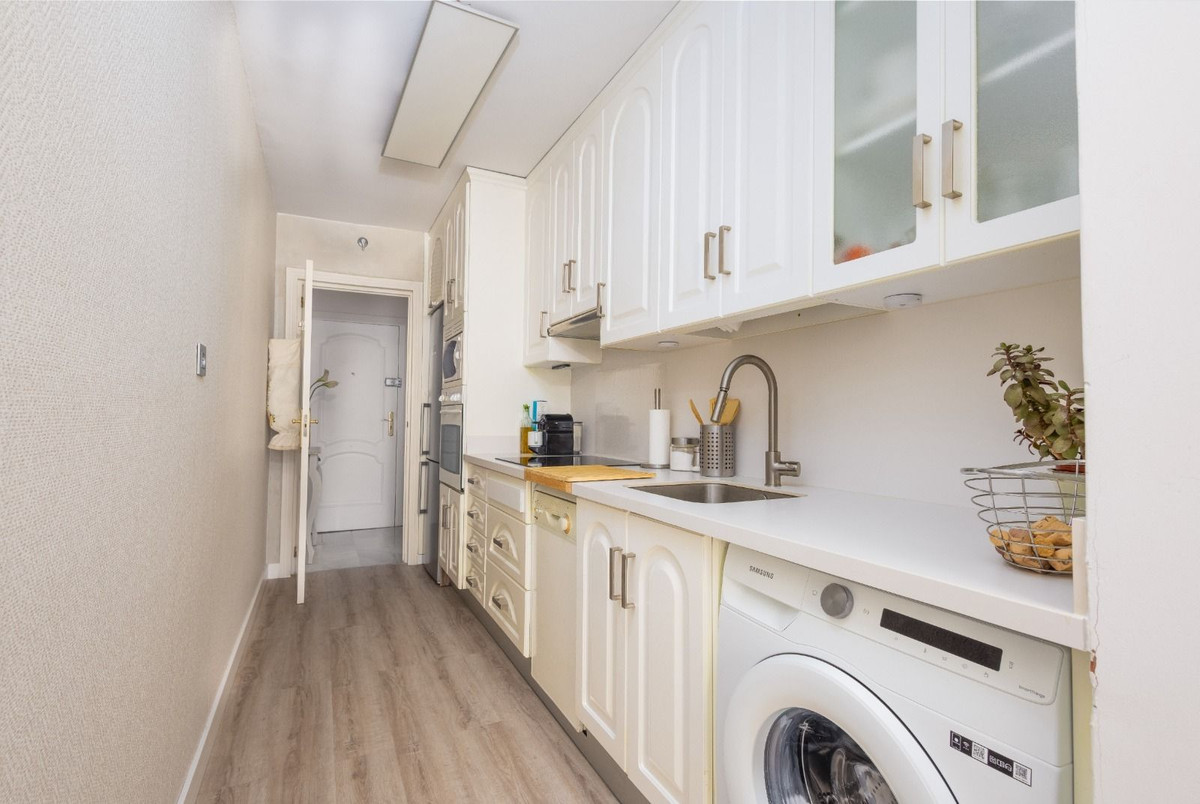 2 Bedroom Apartment for Sale in Marbella — 3