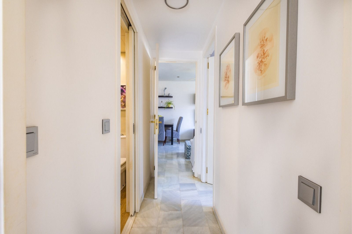 2 Bedroom Apartment for Sale in Marbella — 8