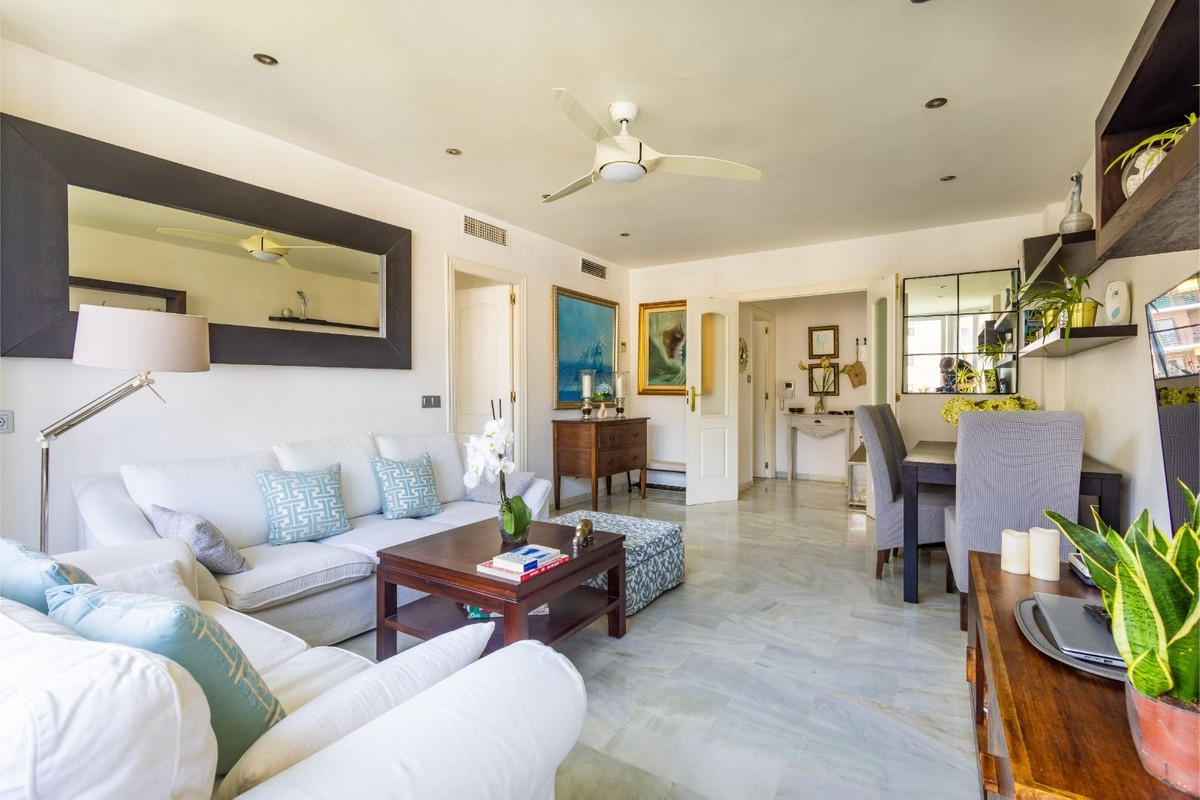 2 Bedroom Apartment for Sale in Marbella — view 10