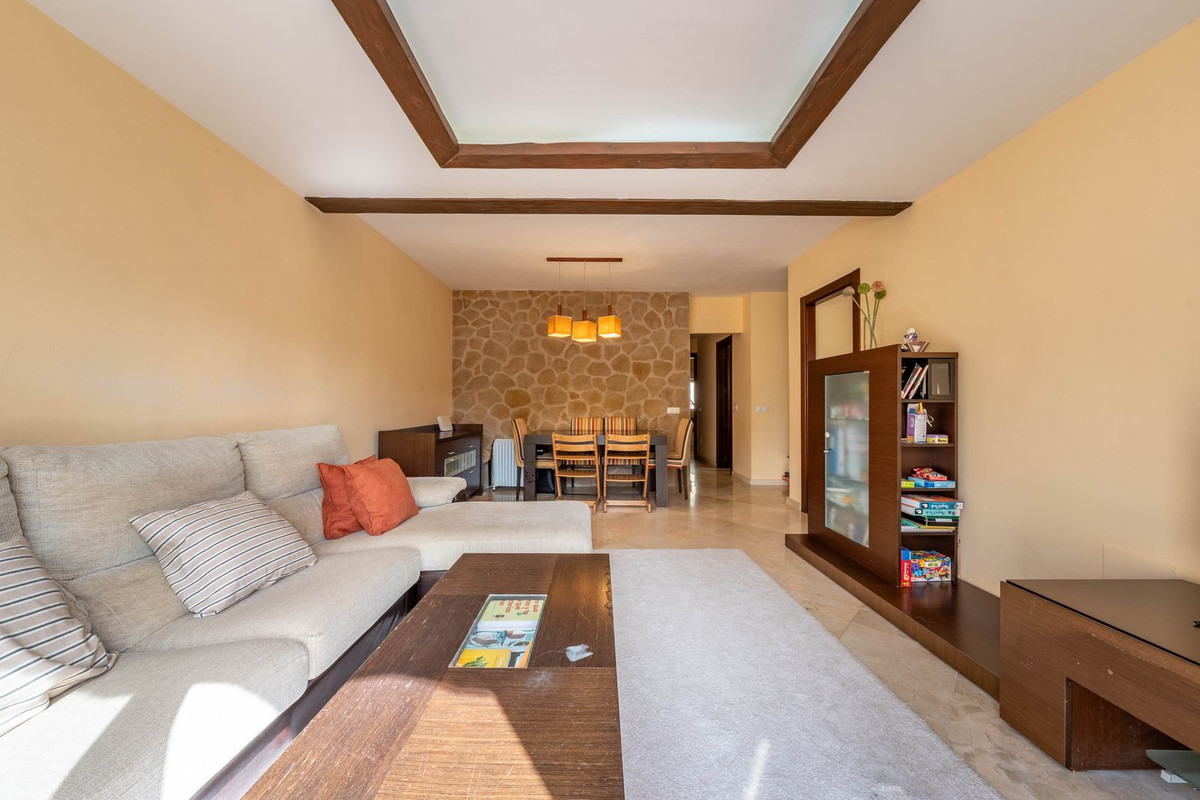 2 Bedroom Apartment for Sale in Aloha — view 10