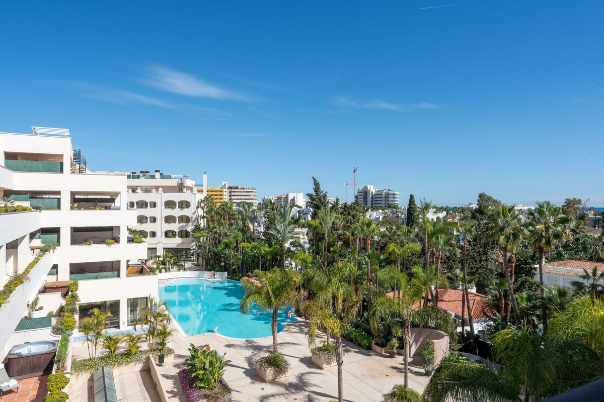 2 Bedroom Apartment for Sale in Marbella