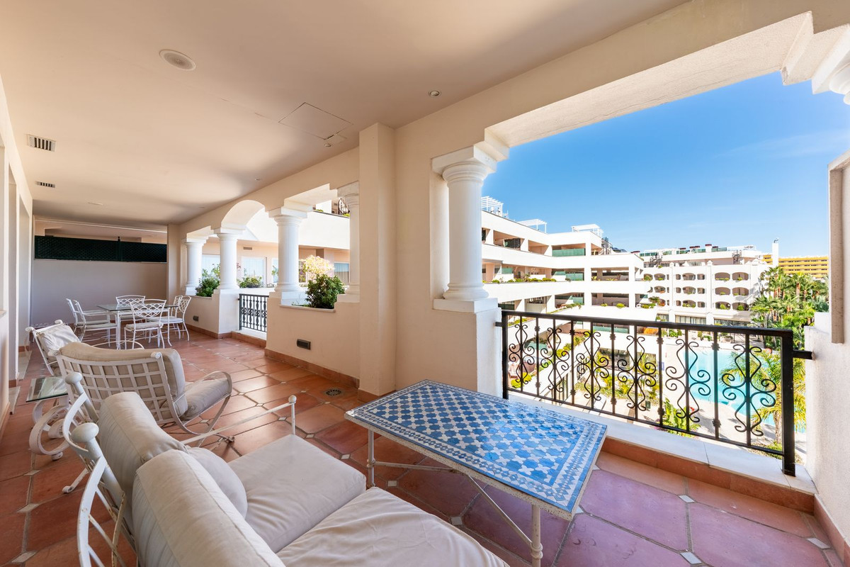 2 Bedroom Apartment for Sale in Marbella — 2