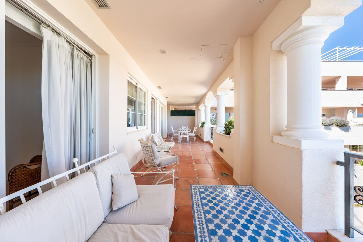 2 Bedroom Apartment for Sale in Marbella — 9