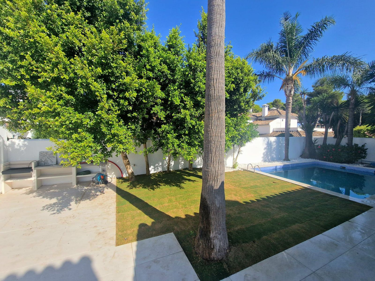 5 Bedroom Villa for Sale in Marbella — 6