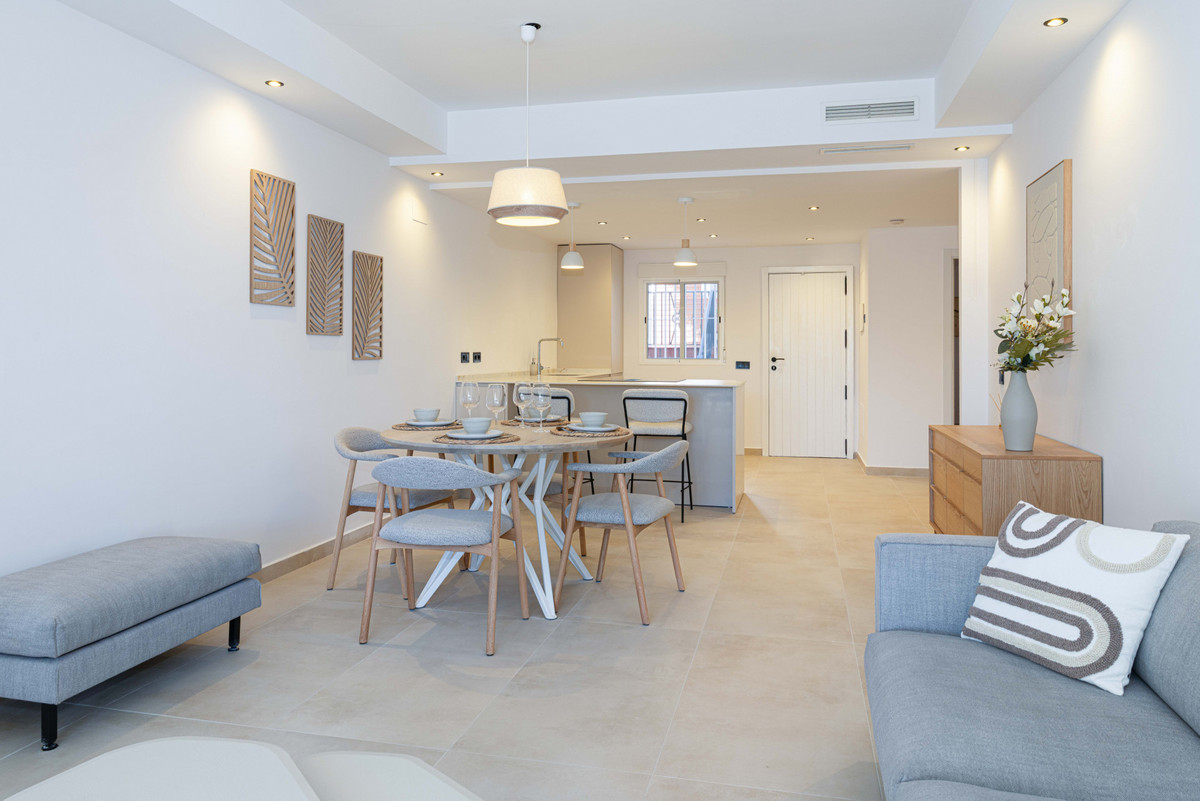 2 Bedroom Apartment for Sale in Nueva Andalucía — 5
