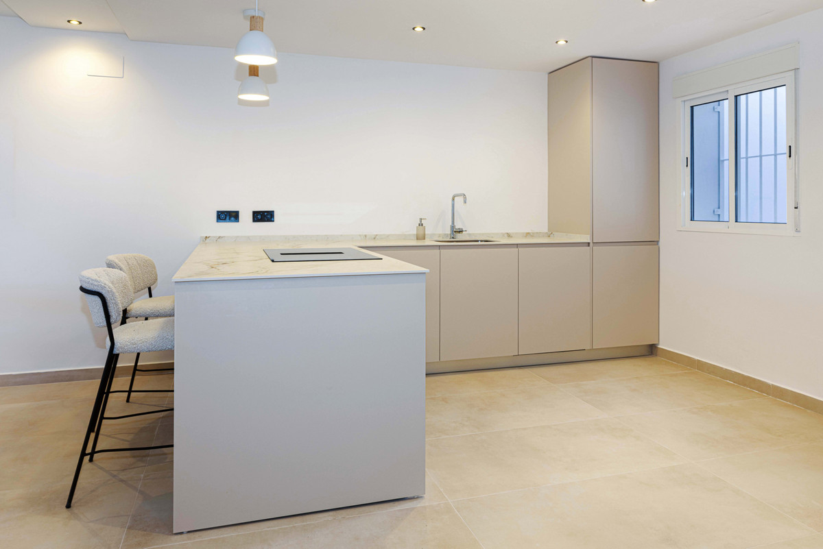 2 Bedroom Apartment for Sale in Nueva Andalucía — 6