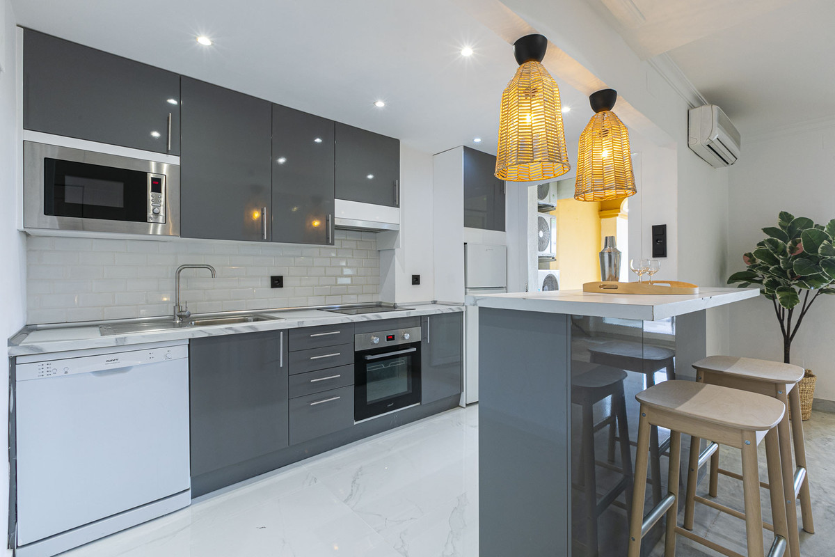 2 Bedroom Apartment for Sale in Nueva Andalucía — 6